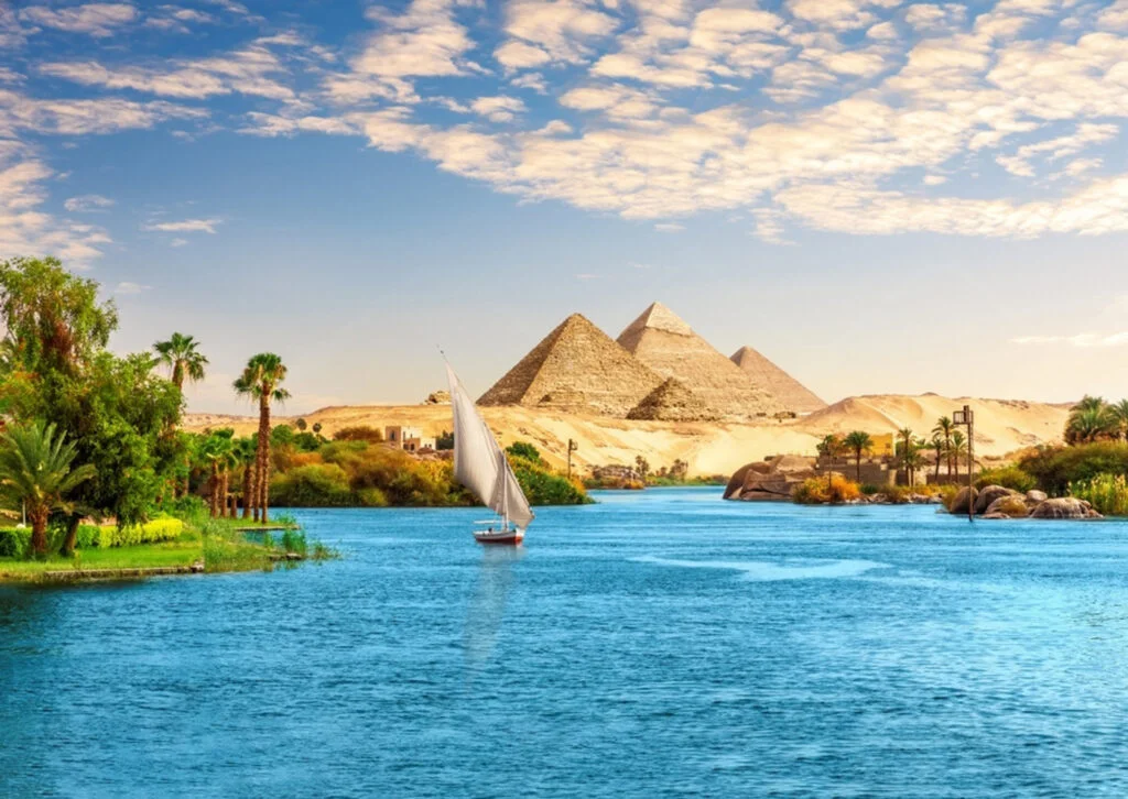 egypt pyramids featured